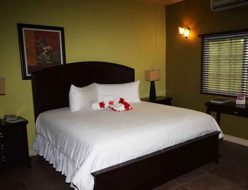The Wexford Hotel Montego Bay Room photo